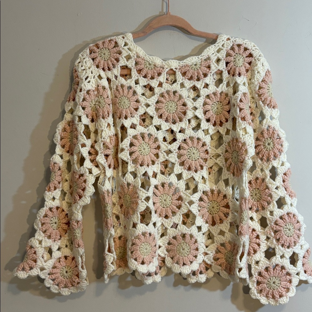 NWT Crochet Pink White + Beige Girly Grandma Knit Chunky Flower Floral Sweater - Picture 6 of 6